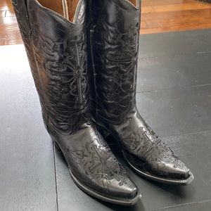 Corral Boots. L5060. Black Embroidered Detail Tall Boots. Size 8